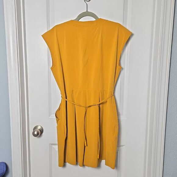 Athleta Marlow Romper - L Tuscan Gold - Picture 4 of 6